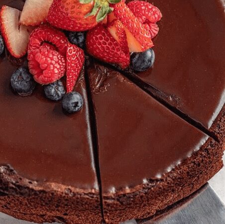Organic Flourless Chocolate Cake with Berries